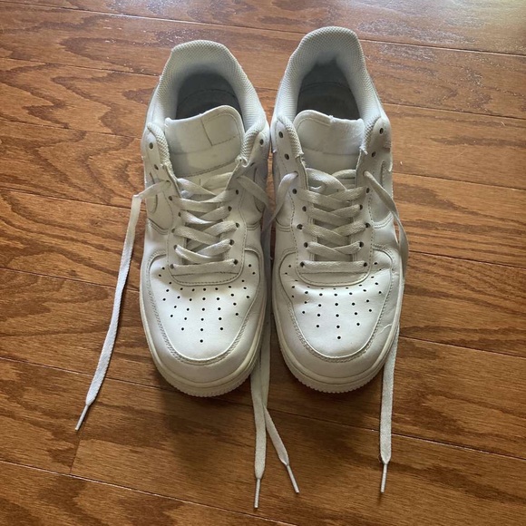 Nike Air Force 1 - Picture 3 of 4